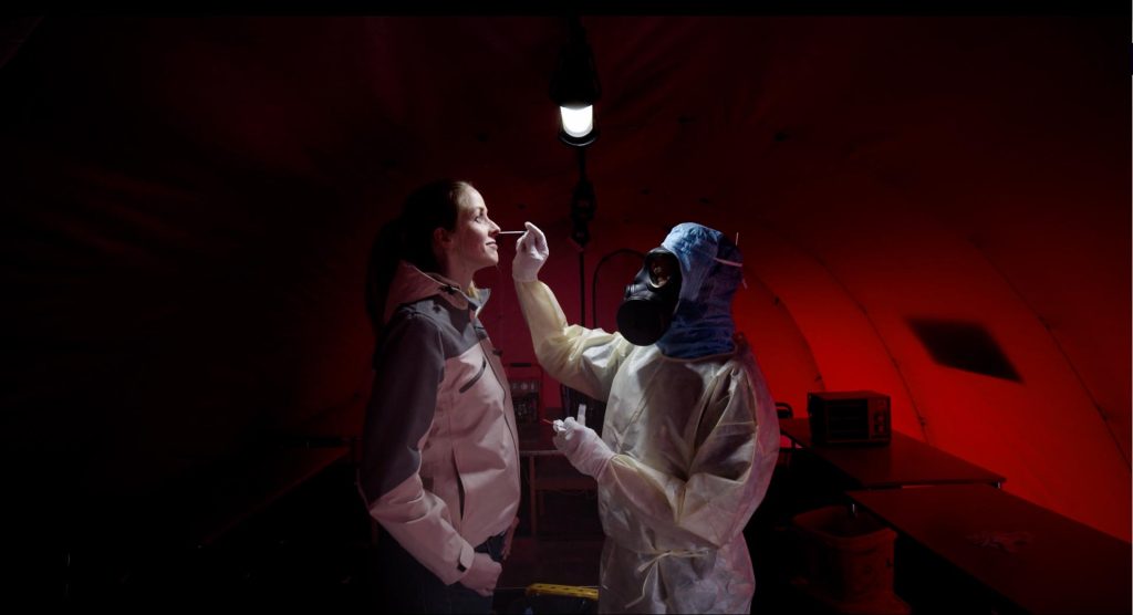 Film om nationaldagsfirandet. Hur Jämtlands län ställde in det på grund av covid och vad man gjorde istället. Länets samtliga kommunalråd hade ett meddelande till medborgarna. En film av Mattias Brännholm.